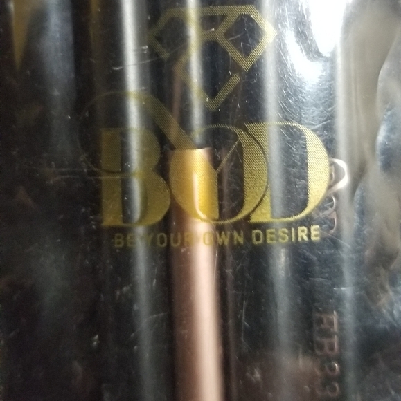 BYOD 4 brush set - Picture 2 of 2